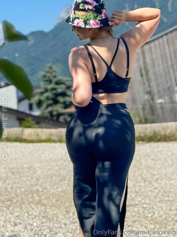 Mika Nox