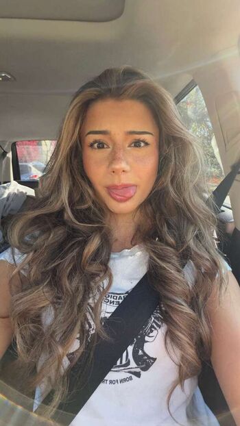 Mikayla Campinos