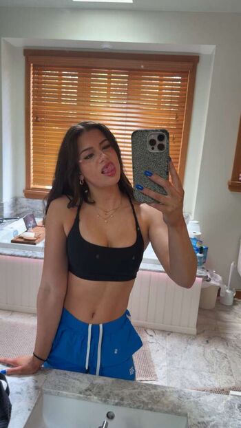 Mikayla Campinos