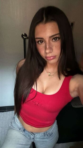 Mikayla Campinos
