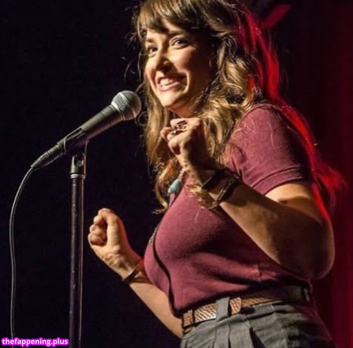 Milana Vayntrub
