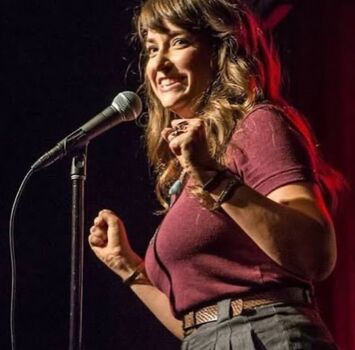 Milana Vayntrub