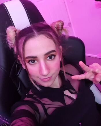 Millie Mochis