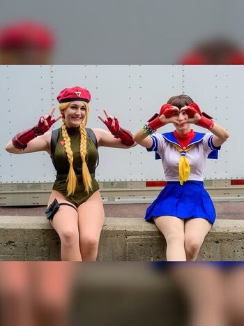 mimidoescosplay