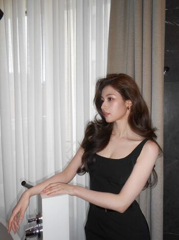 Minatozaki Sana