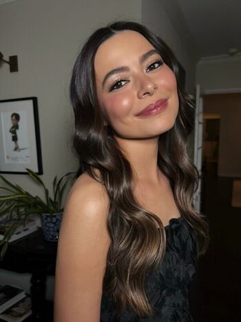 Miranda Cosgrove