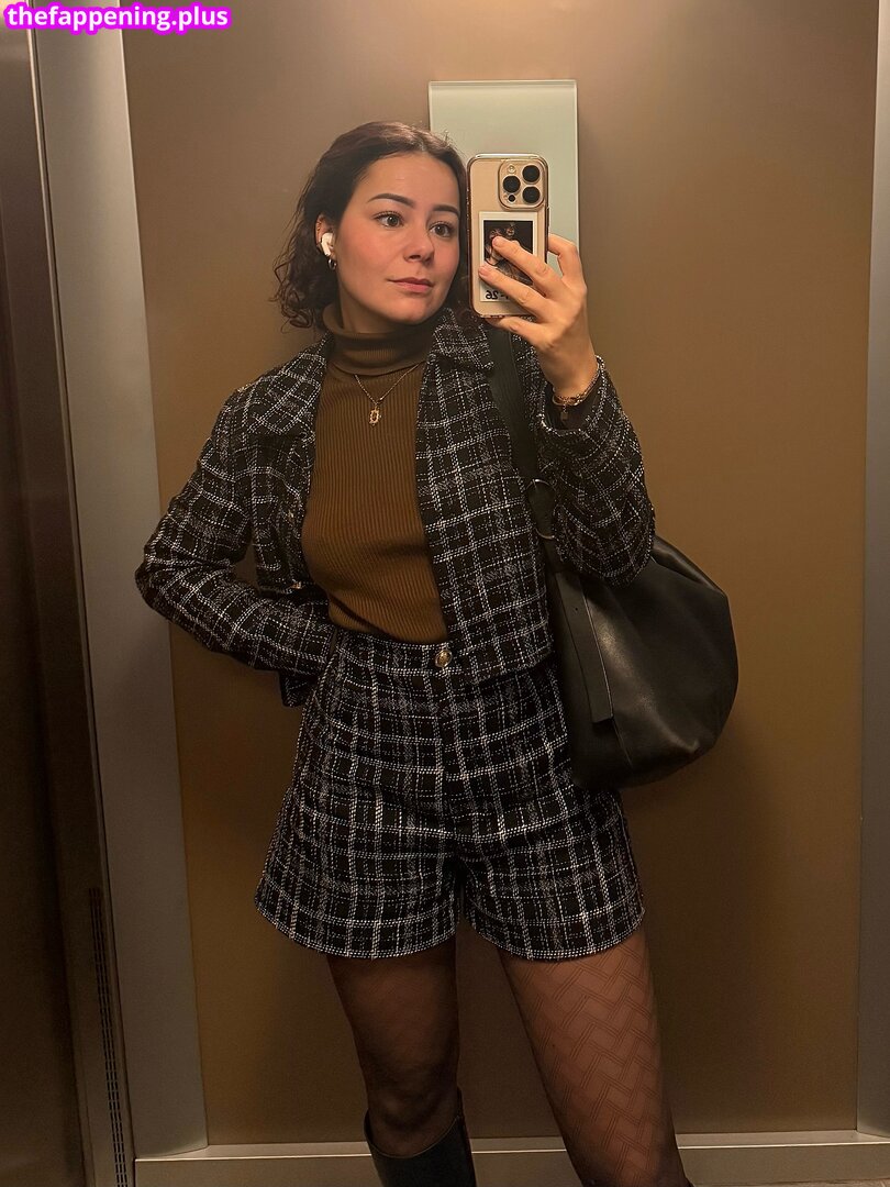 Mme Brtzl / malvinou Foto OnlyFans Nua #9