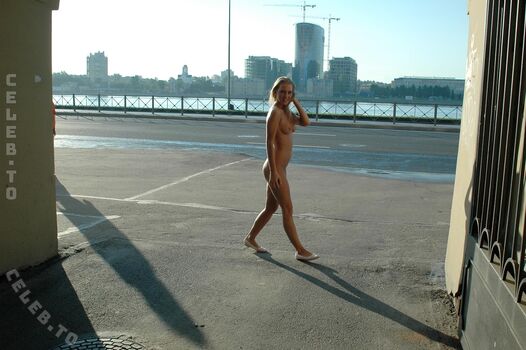 Nackt In Russland