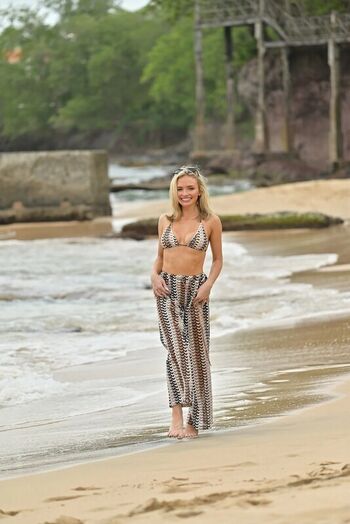 Natalie Alyn Lind