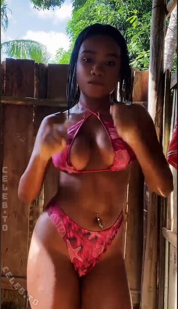Nayara Assuncao