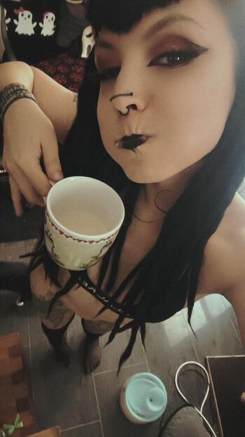nekro_slut666
