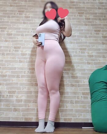 Nene_booty