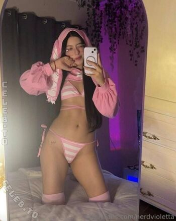 NerdVioletta