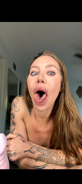 Nicole Aniston