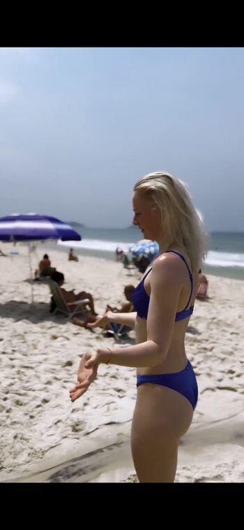Nienke Helthuis