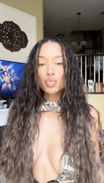 Nikki Blades