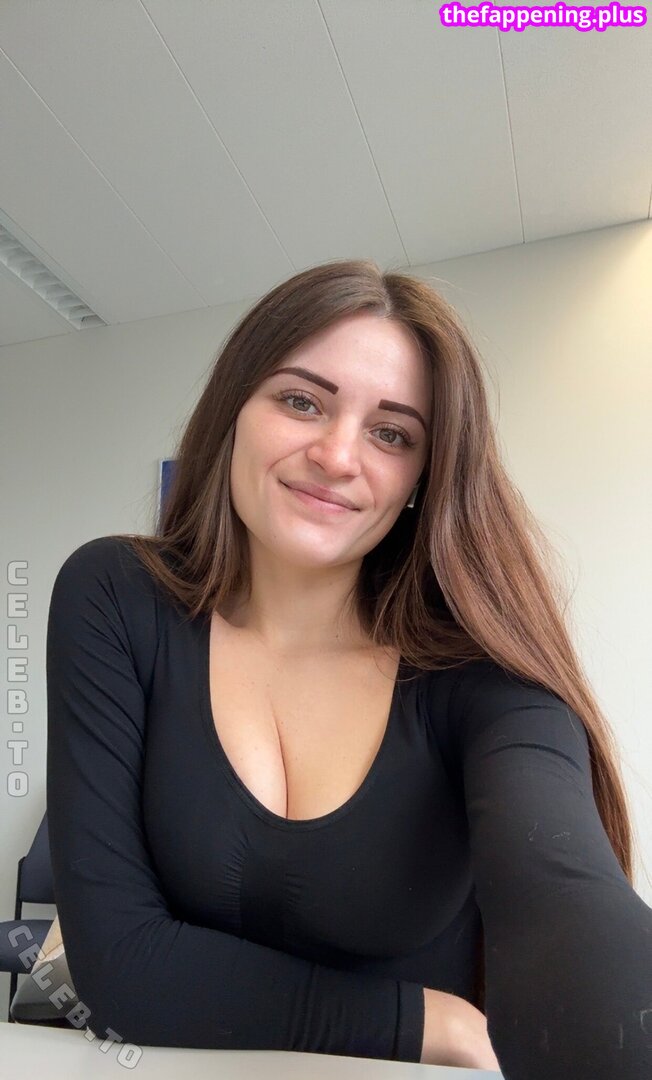 Nina_ho