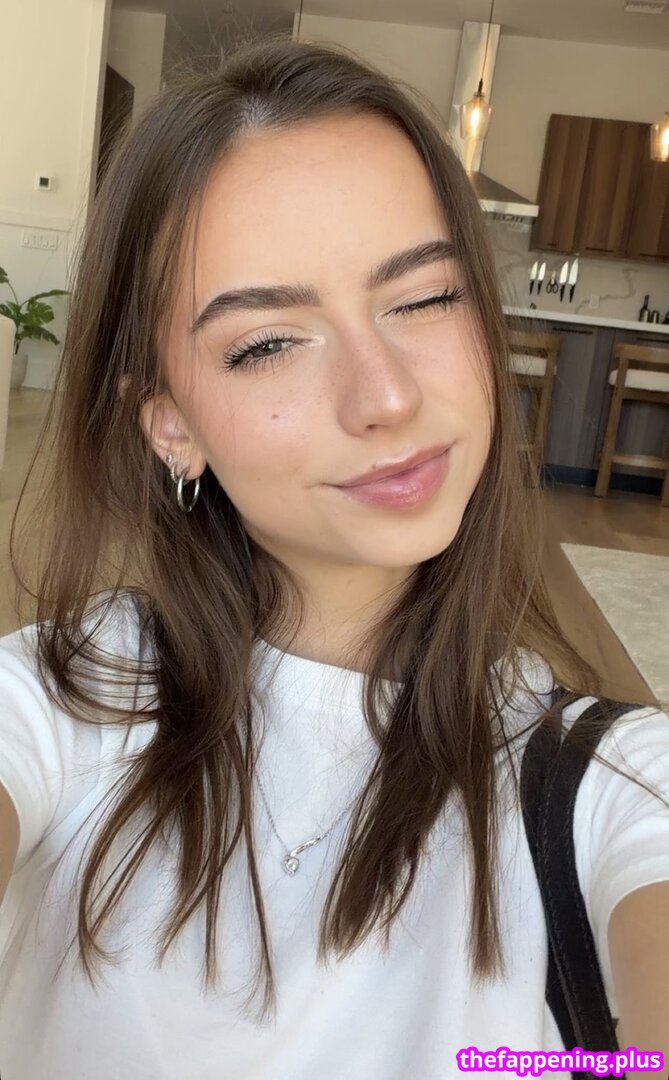 Katelyn Elizabeth / katelynelizabeth / nnayetakk Foto OnlyFans Desnuda #1773