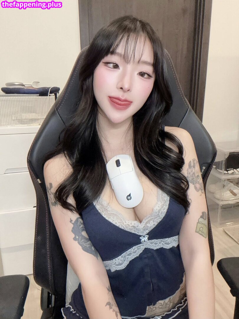 nnewy / nnewys 누드 OnlyFans 사진 #110
