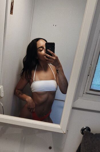 Oliive Livy_J