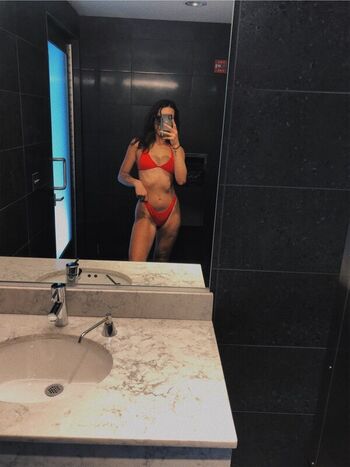 Oliive Livy_J