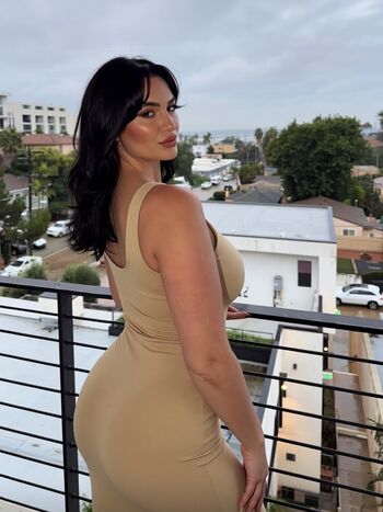 Olivia Knight