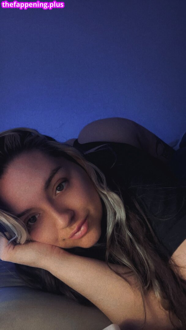 https: / oohkarla / oohkarlalala Naken OnlyFans Foto #61