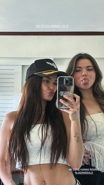 Paris Berelc