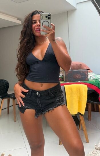 Paula Nobre