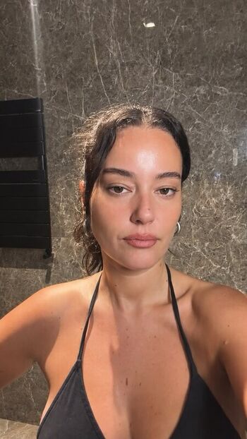 Pelin Akil