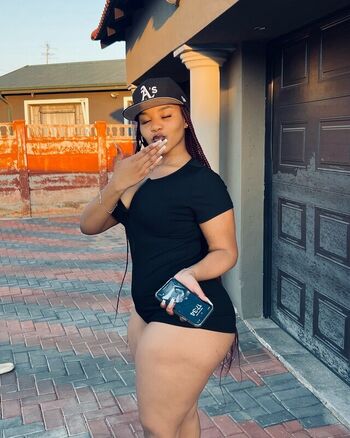 Phobbicclwethu_