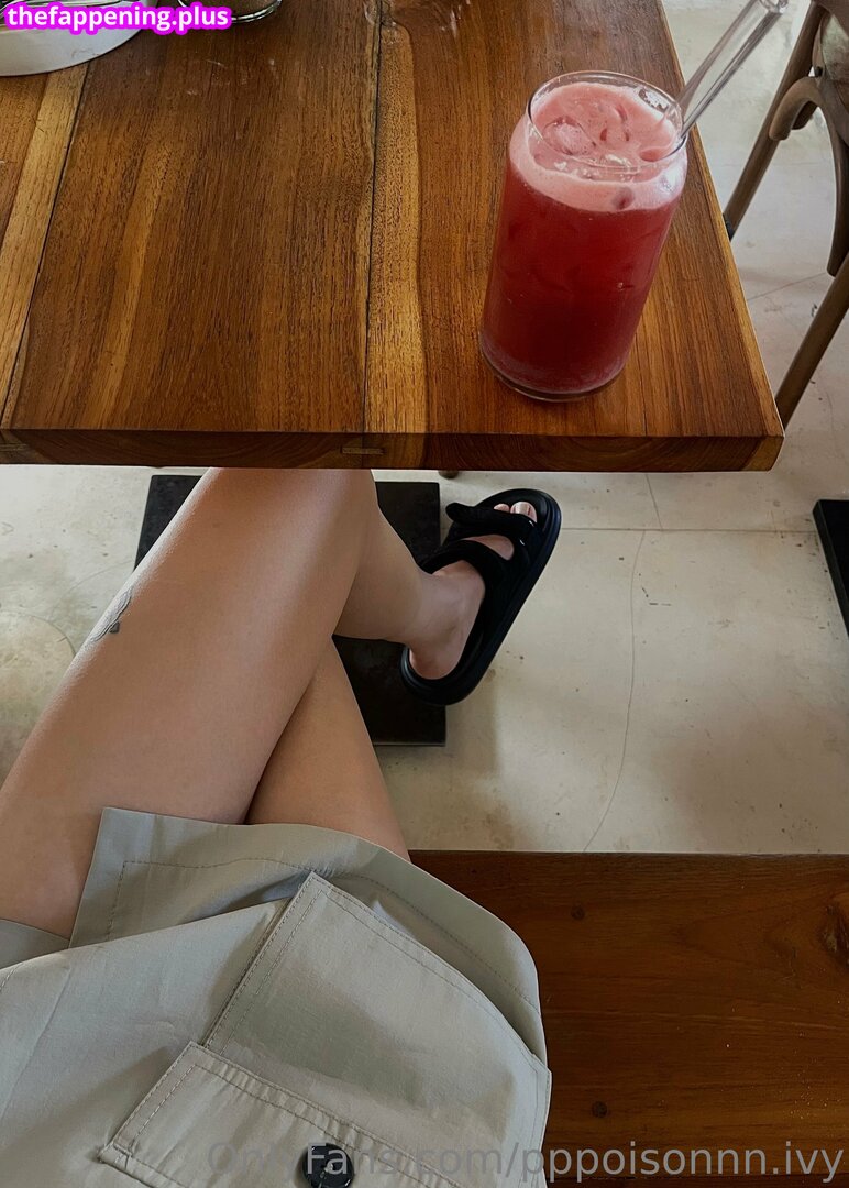 pppoisonnn.ivy Fotografie OnlyFans Dezbrăcată #10