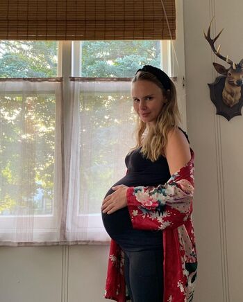 Pregnant Celebs