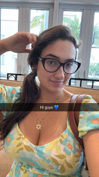 qveenjulia