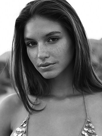 Rachelle Van Waardhuizen