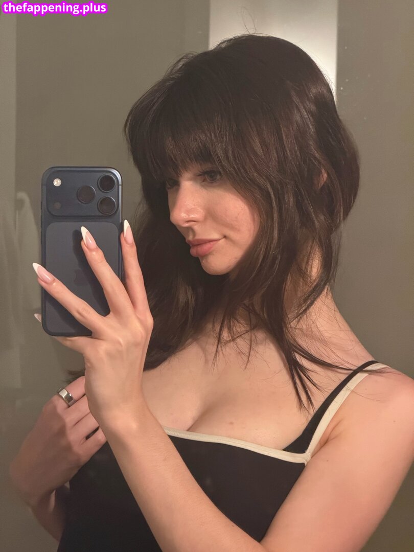 renhollister Fotografie OnlyFans Dezbrăcată #2