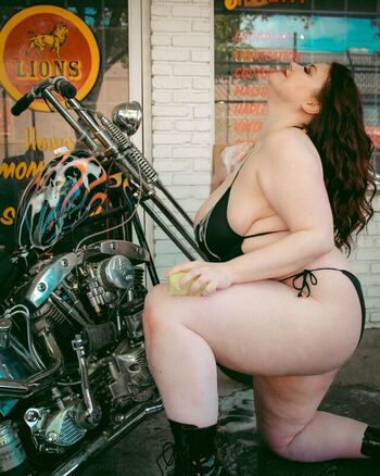 Ruby Roxx