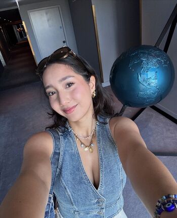 Sabrina Pezeshkian