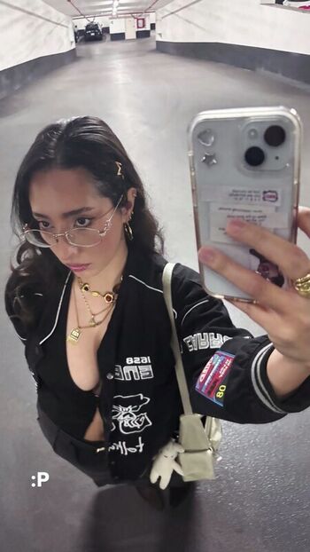 Sabrina Pezeshkian