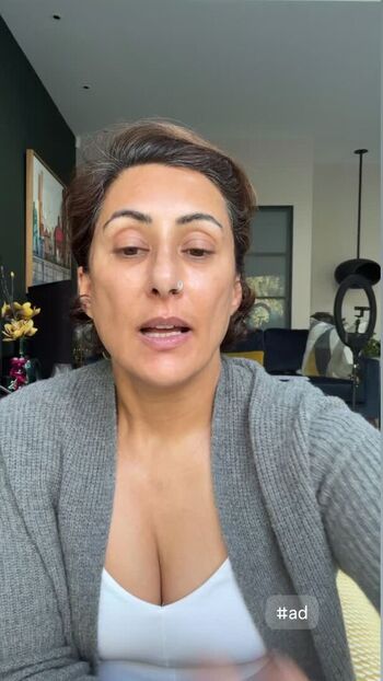 Saira Khan