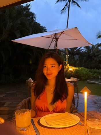 Sarah Hwang