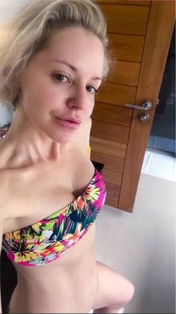 Sarah Jayne Dunn