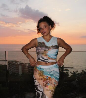 Sarah Jeffery