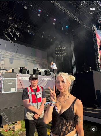 Sarahtoninx9_