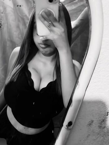 Sari Hernandez