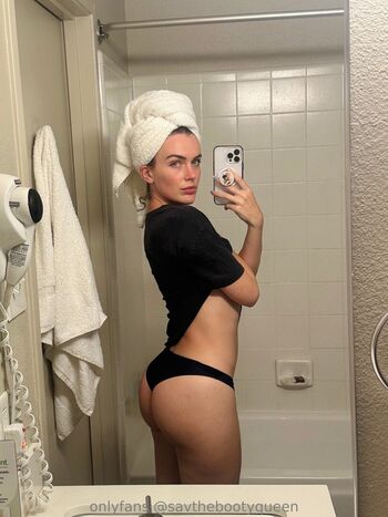Sav The Booty Queen