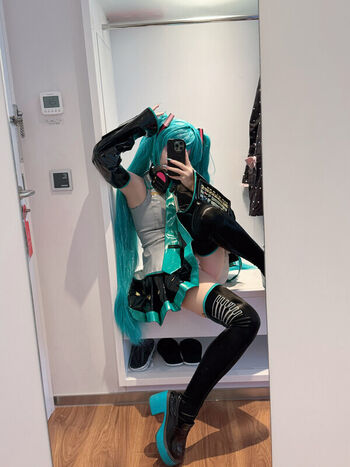 Saya Scarlet