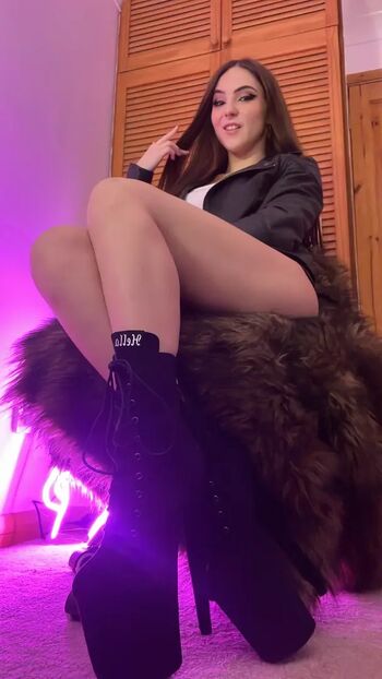 seraphina_cox