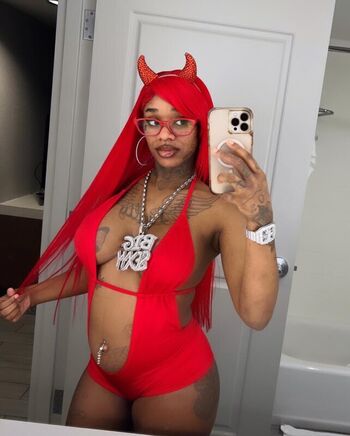 Sexxy Red