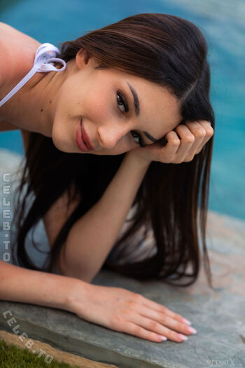 Shania Vega